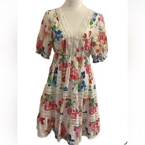 ** Stella Moda ***Floral Lace-Accent made in Italy Mini - Linen Dress